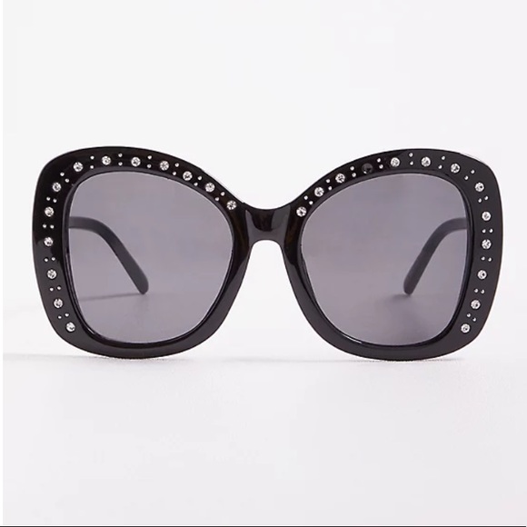 torrid Accessories - NWT TORRID Oversized Rhinestone Sunglasses - Black